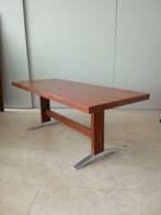 Vintage strakke salon tafel., 100 tot 150 cm, Teakhout, Zo goed als nieuw, Minder dan 50 cm