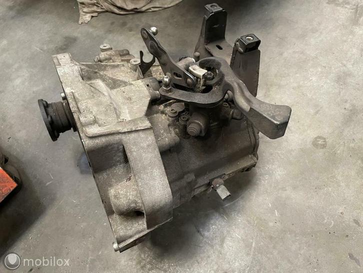 5-versnellingsbak Volkswagen Polo 9N 1.2-12V ('01-'05), Auto-onderdelen, Transmissie en Toebehoren, Volkswagen, Gebruikt, Ophalen of Verzenden