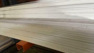 Hardhouten plinten wit  4.90 x 45 x 9  beschikbaar voor biedingen