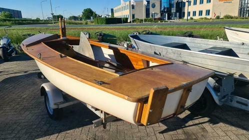 Houten  sloepje tender visbootje wedstriid zeilbootje  super, Watersport en Boten, Sloepen, Zo goed als nieuw, Tot 10 pk, 3 tot 6 meter