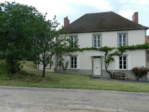 Vakantiehuis in de Auvergne, Vakantie, Vakantiehuizen | Frankrijk, Ardèche of Auvergne, Landhuis of Villa, Landelijk, In bergen of heuvels
