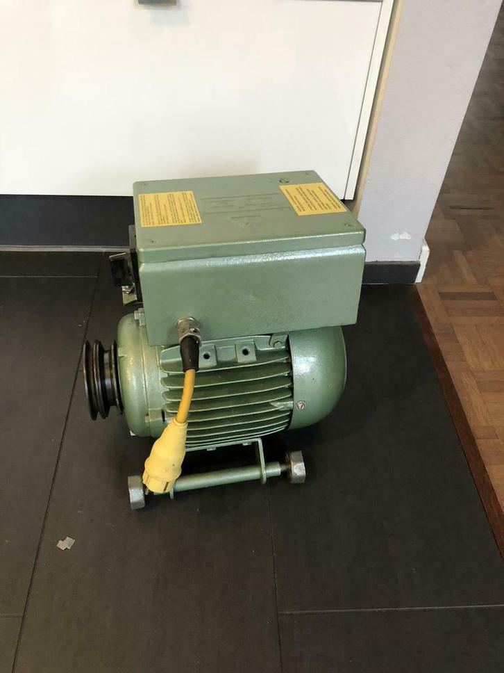 Motor voor Hummel parketschuurmachine, Doe-het-zelf en Verbouw, Gereedschap | Schuurmachines, Ophalen