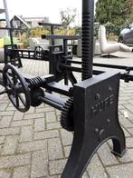 hupe industrieel onderstel, Huis en Inrichting, Tafels | Eettafels, Ophalen of Verzenden