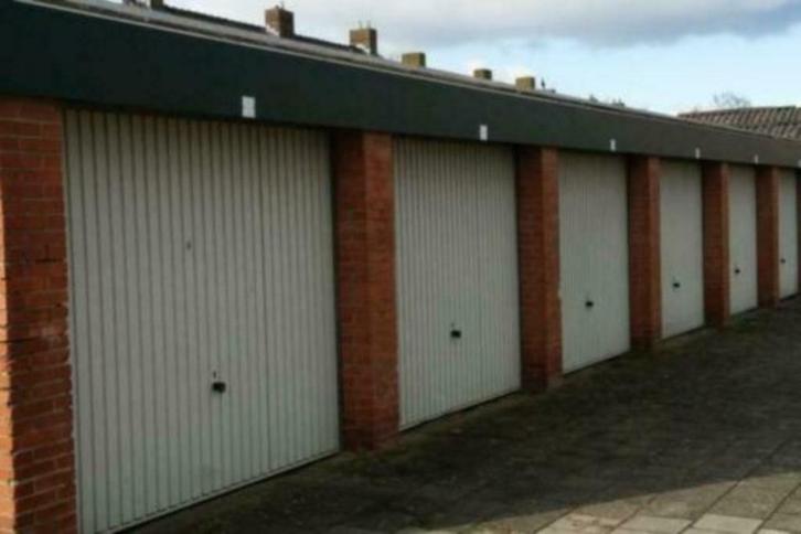 Te huur garageboxen / opslagcontainers Emmen, Auto diversen, Autostallingen en Garages