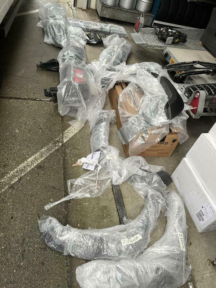 COMPLEET Suzuki Gimney ombouw pakket bumper motorkap etc etc, Auto-onderdelen, Carrosserie en Plaatwerk, Bumper, Suzuki, Voor