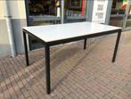 Als nieuw Metaform 160 x90 eetkamertafel wit HpL zwart tafel, Huis en Inrichting, Overige Huis en Inrichting, Zo goed als nieuw