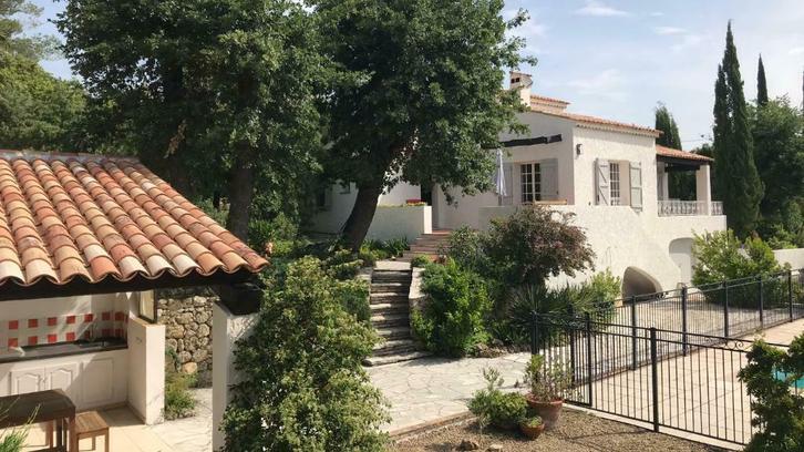 Luxe villa (tot 8 personen) LORGUES , Provence - Cote d'Azur, Vakantie, Vakantiehuizen | Frankrijk, Provence en Côte d'Azur, Landhuis of Villa