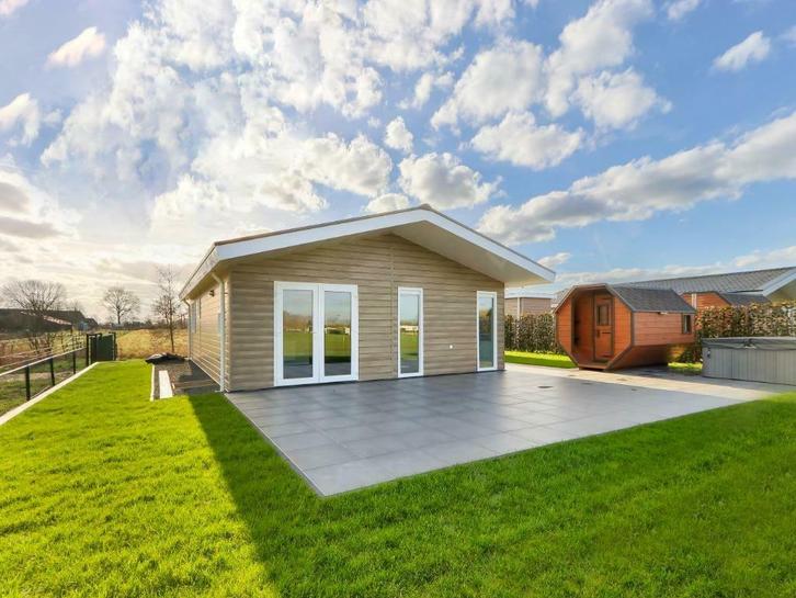 Dubbele chalet / recreatiewoning / vakantiewoning (Verox), Caravans en Kamperen, Stacaravans, tot en met 6, Ophalen