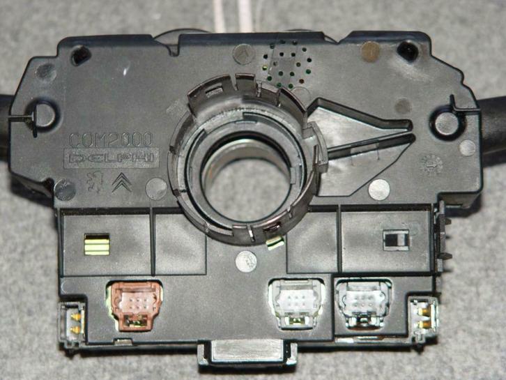 Te koop,ruil stuurschakelaar  com 2000,ontvang €20 voor oude, Auto-onderdelen, Dashboard en Schakelaars, Peugeot, Gereviseerd