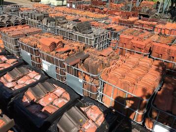 Gebruikte dakpannen gevelpannen & nokvorsten nokvorst dakpan beschikbaar voor biedingen