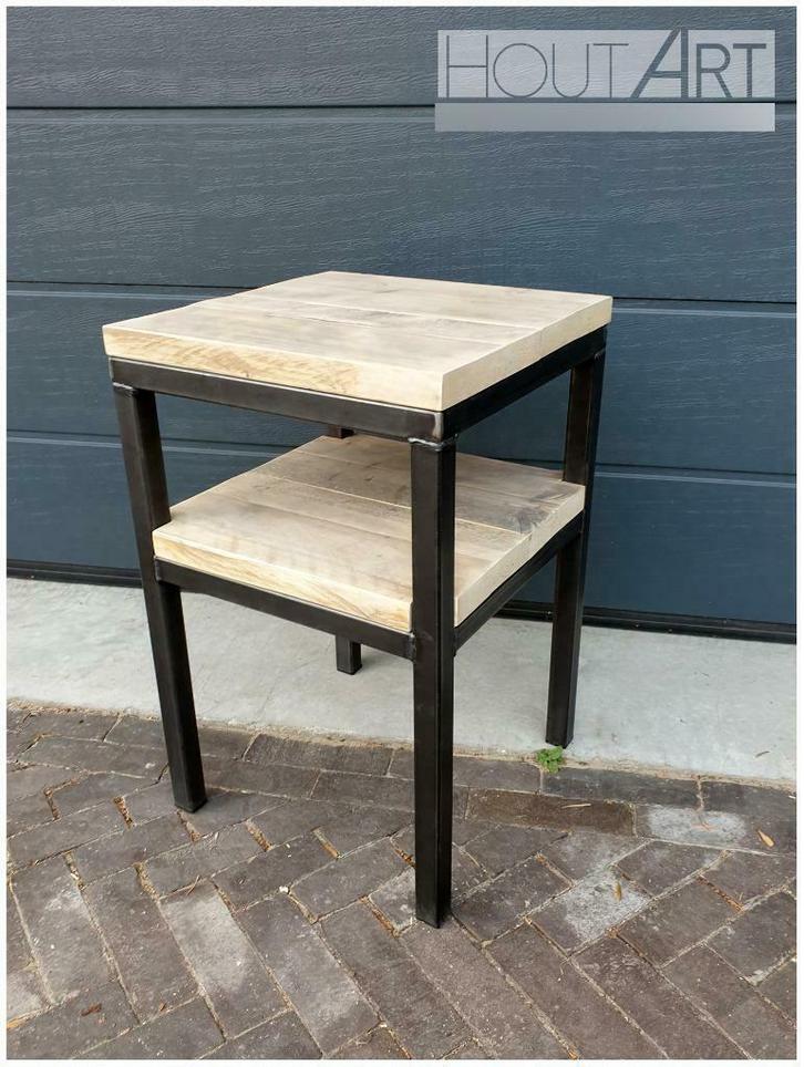 Nachtkastje stalen frame met legplank STEIGERHOUT!, Huis en Inrichting, Slaapkamer | Nachtkastjes, Nieuw, Minder dan 55 cm, Minder dan 45 cm