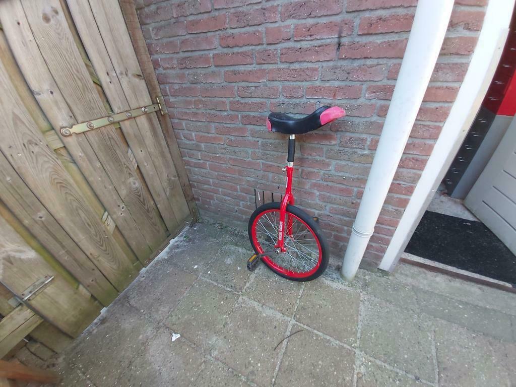 ≥ Eenwieler Terra bikes rood — Fietsen | Eenwielers — Marktplaats