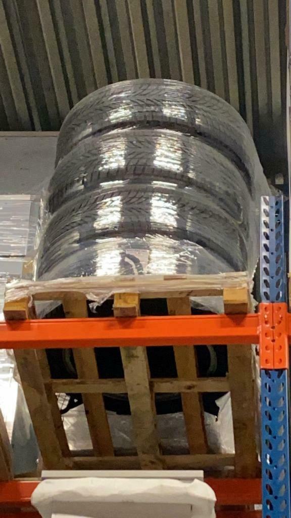 Nieuwe velgen en banden voor Range rover sport, Auto-onderdelen, Banden en Velgen, Band(en), Winterbanden, Terreinwagen, Ophalen of Verzenden