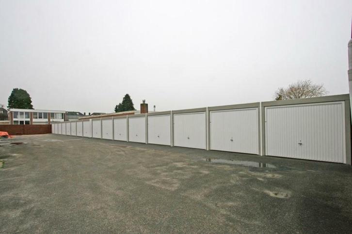 Te huur: opslag- en bedrijfsruimtes in Twente en Zutphen, Auto diversen, Autostallingen en Garages