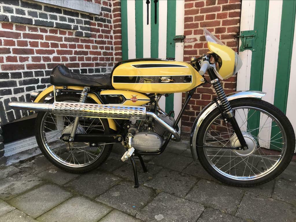 ≥ Flandria Record Special 5pk met uitlaten omhoog — Brommers | Oldtimers —  Marktplaats
