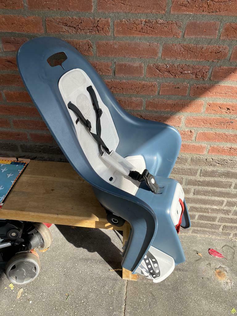 ≥ Decathlon fietsstoeltje, met bagagedrager klem — Fietsaccessoires |  Fietsstoeltjes — Marktplaats