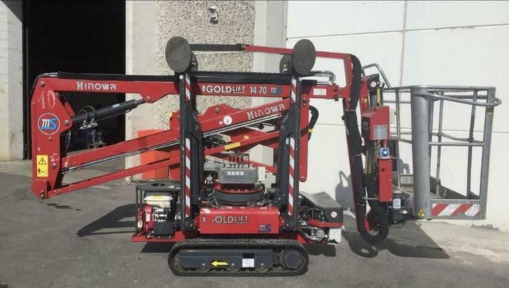 GEVRAAGD Hoogwerker hoogwerkers HINOWA NIFTYLIFT JLG GENIE, Zakelijke goederen, Machines en Bouw | Liften, Steigers en Ladders