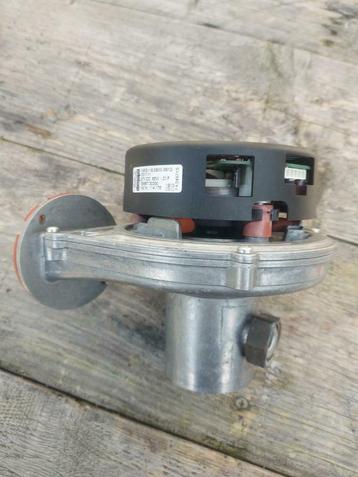 Remeha calenta 25&28C ventilator S100878 beschikbaar voor biedingen