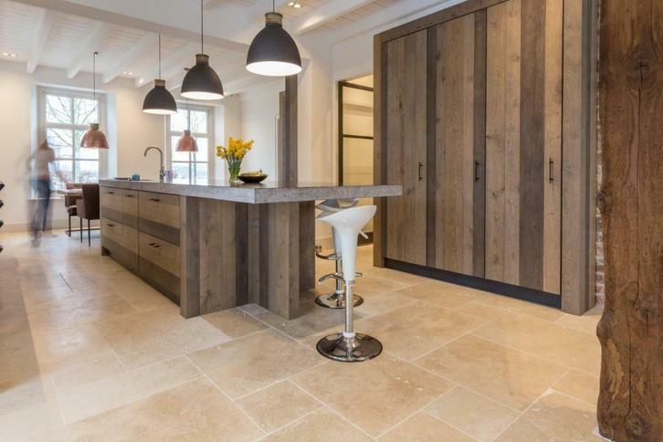 Travertin | Travertin light | Verschillende maatvoeringen, Doe-het-zelf en Verbouw, Tegels, Nieuw, Vloertegels, Overige materialen