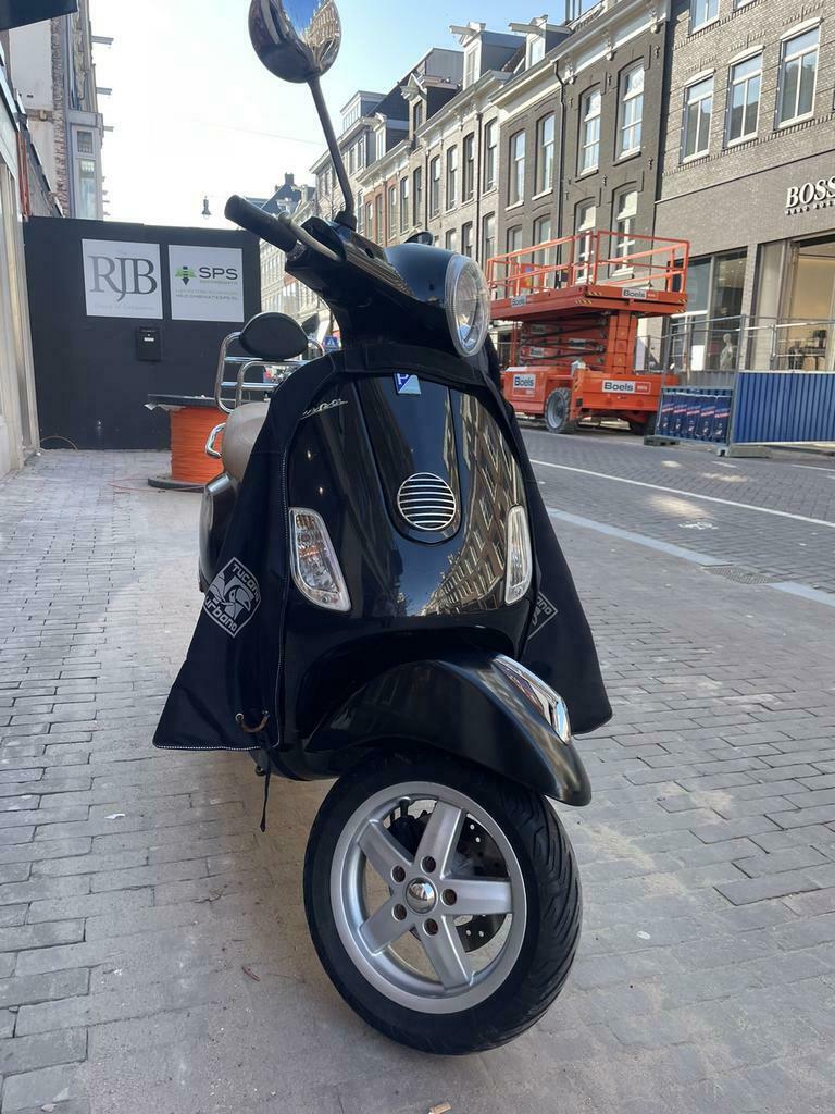 ≥ Vespa lx50 4t 9/2012 - incl grote beurt twv 1000 euro — Scooters | Vespa  — Marktplaats