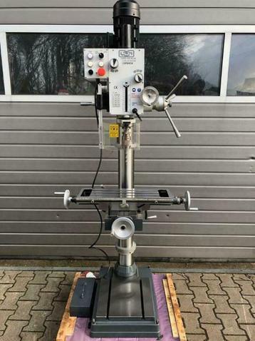 metaal schoonmaken voorkant ≥ UWM boor/freesmachine kolomboormachine kolomboor — Gereedschap |  Boormachines — Marktplaats