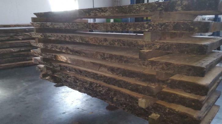 Eiken boomstam delen schaaldelen boomschorsplank, Doe-het-zelf en Verbouw, Hout en Planken, Zo goed als nieuw, Eiken, Ophalen