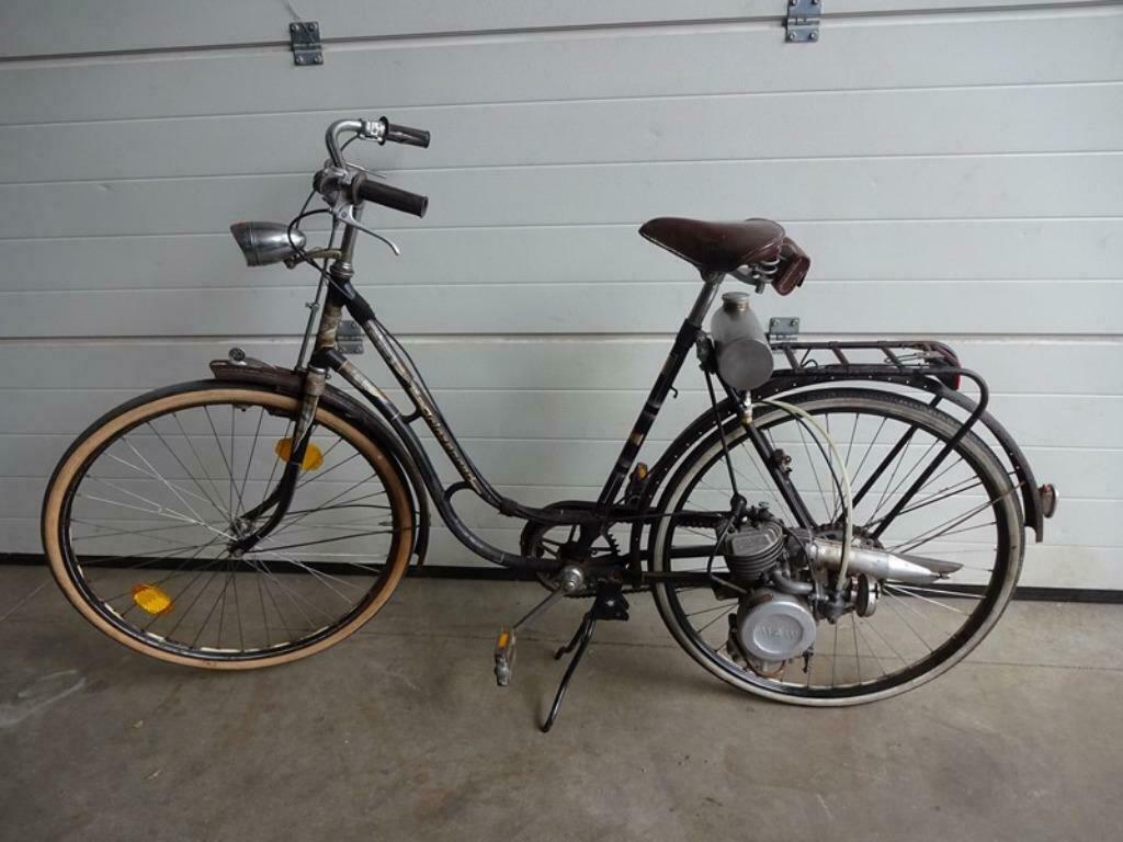 ≥ Oldtimer fiets met een hulpmotor — Fietsen | Oldtimers — Marktplaats
