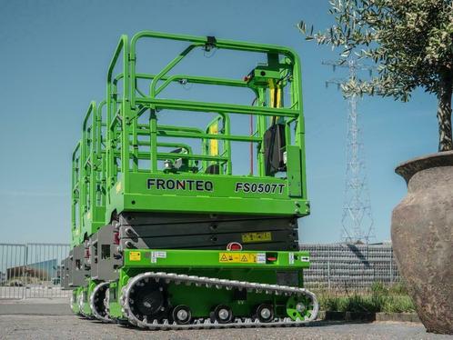 Hoogwerker/schaarhoogwerker  Fronteq FS0507T 6.70cm werkh, Zakelijke goederen, Machines en Bouw | Liften, Steigers en Ladders