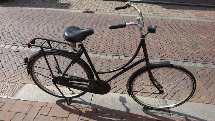 Zwarte omafiets 28 inch damesfiets, Fietsen en Brommers, Fietsen | Dames | Damesfietsen, Gebruikt, Overige merken, 53 tot 56 cm