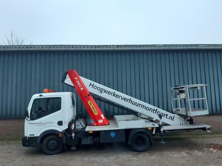 Hoogwerker , met of zonder bediening. Dakpannen goedleggen, Diensten en Vakmensen, Verhuur | Gereedschap en Machines