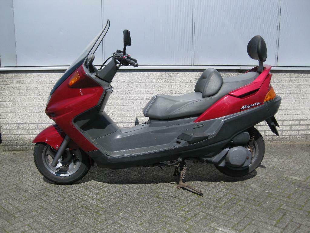 ≥ yamaha Majesty 250 — Motoren | Yamaha — Marktplaats