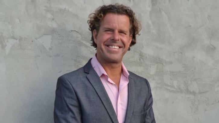 Roland Verbruggen GITAARLES  AAN HUIS, Diensten en Vakmensen, Muziekles en Zangles, Elektrische instrumenten, Snaarinstrumenten