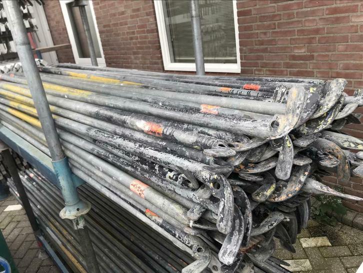 Layher Blitz enkele leuningen 2.57M en 3.07M, Doe-het-zelf en Verbouw, Steigers, Gebruikt, Gevelsteiger, Ophalen