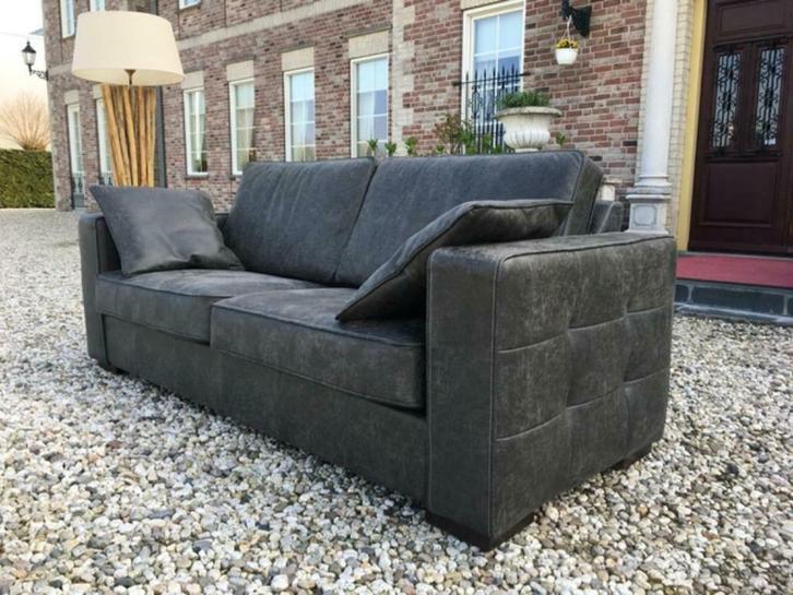 WOONWINKEL XXL- BANK MAMMOET  HUFTERPROOF Leder Direct, Huis en Inrichting, Banken | Bankstellen, Nieuw, Rechte bank, Vierpersoons of meer