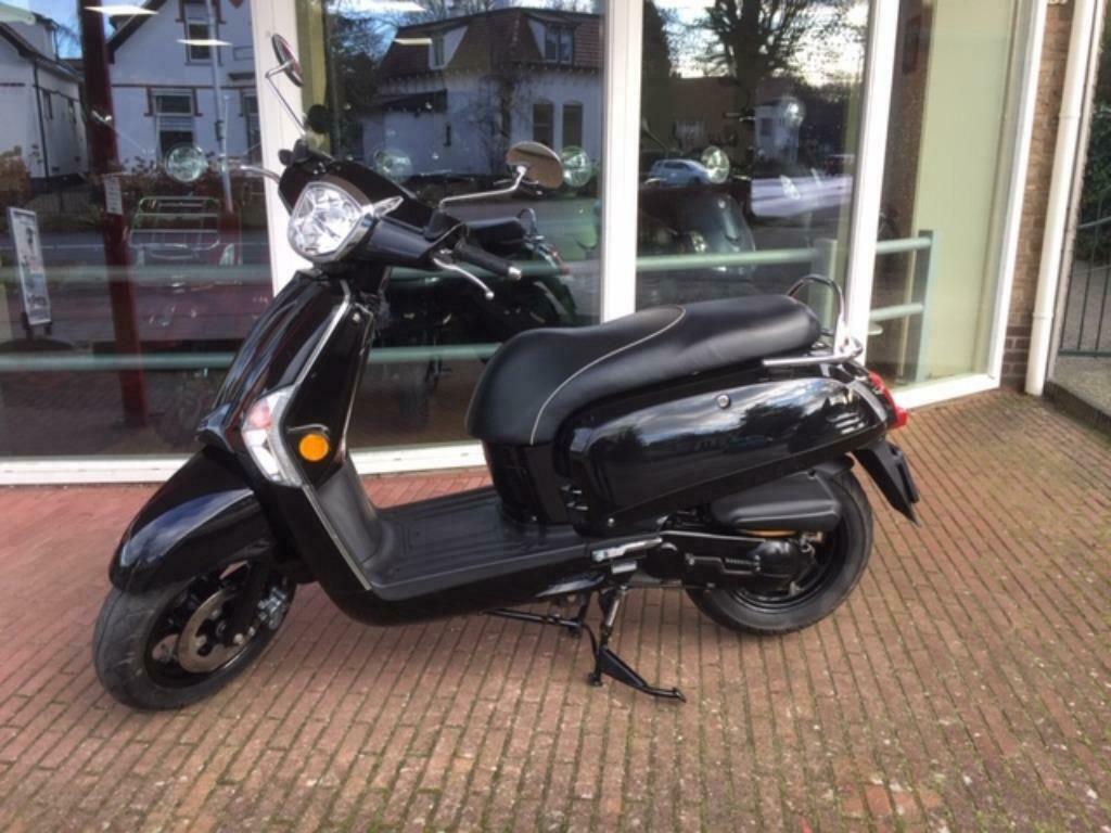 ≥ KYMCO LIKE TT SNORSCOOTER 2018 — Scooters | Kymco — Marktplaats