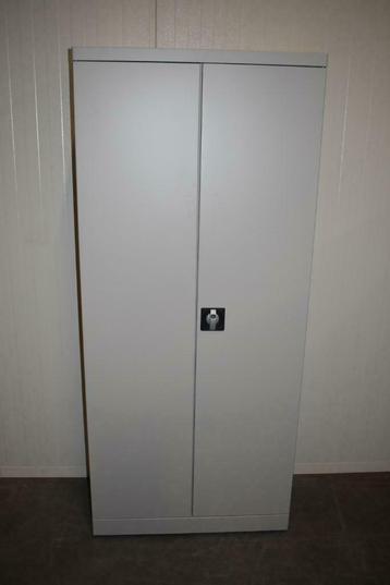 Nieuwe Stalen archiefkasten/garagekasten/opbergkasten/kasten beschikbaar voor biedingen