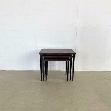 vintage set nesting tables | bijzettafels | jaren 60 beschikbaar voor biedingen