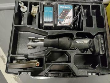 Henco/Klauke Mini MAP2 perstang incl Makita 18v accu beschikbaar voor biedingen