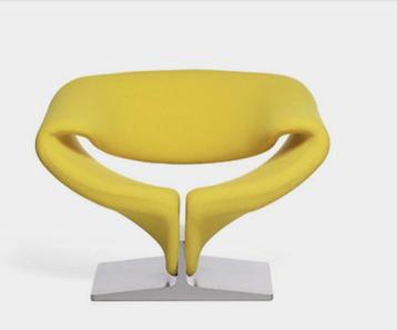 Gezocht ! Fauteuils Artifort Ribbon en Groovy fauteuils  beschikbaar voor biedingen