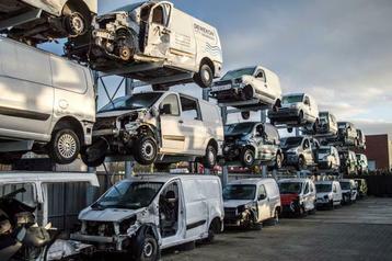 Veel onderdelen bedrijfsauto's opel renault psa fiat etc! beschikbaar voor biedingen