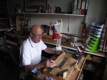 Accordeon en trekharmonica reparatie, stemmen en/of revisie