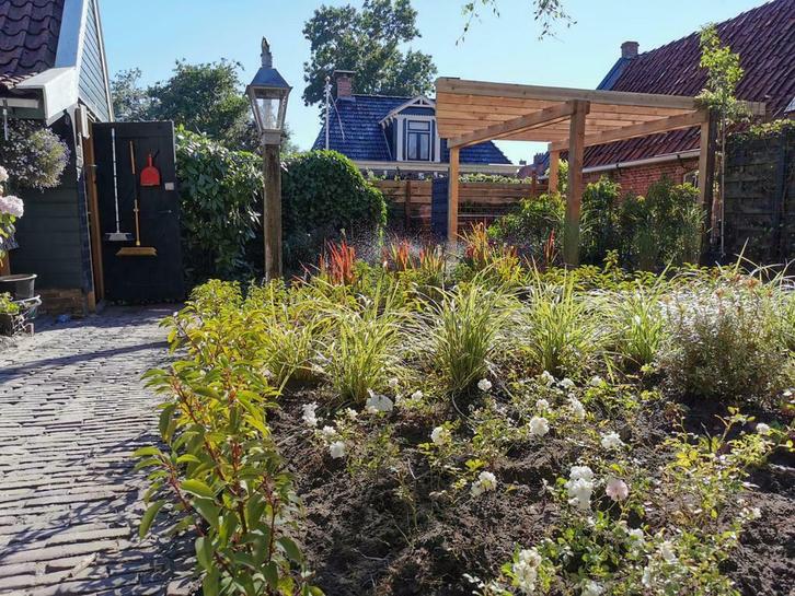 Hoveniersbedrijf Wieger Boom, Diensten en Vakmensen, Tuinmannen en Stratenmakers, Bestrating, Hekwerk of Schuttingen, Tuin- of Vijveraanleg