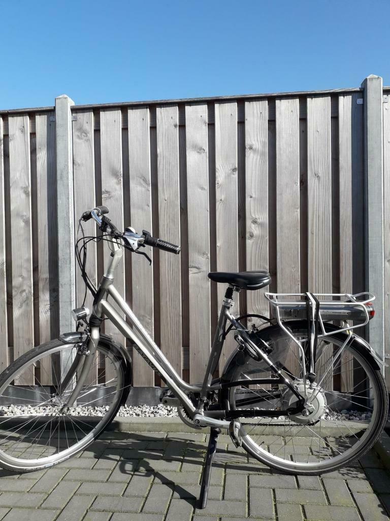 ≥ Dames elektrische fiets Batavus LI-ION Ventoux easy maat 53 — Elektrische  fietsen — Marktplaats