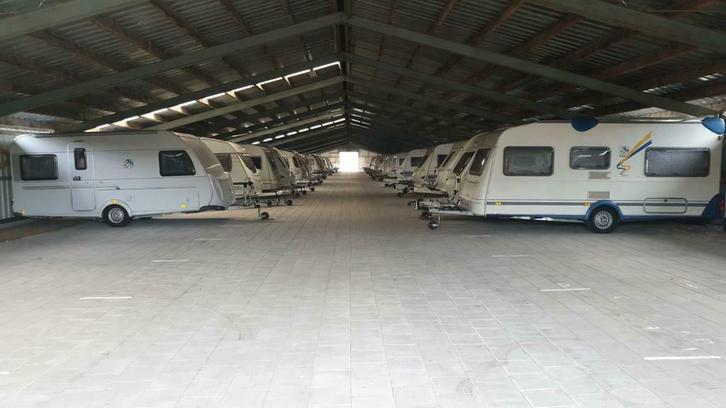 Caravanstalling te huur, Caravans en Kamperen, Caravanstallingen