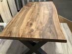 Notenhouten tafels , mooiste tafels uit voorraad leverbaar