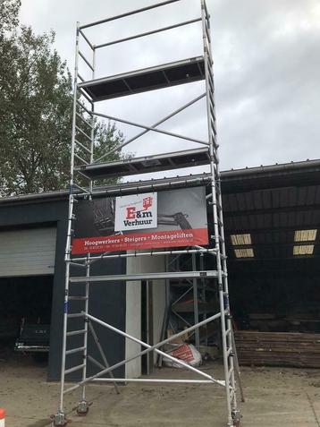 Smalle rolsteiger te huur / huren! Op aanhanger!  beschikbaar voor biedingen