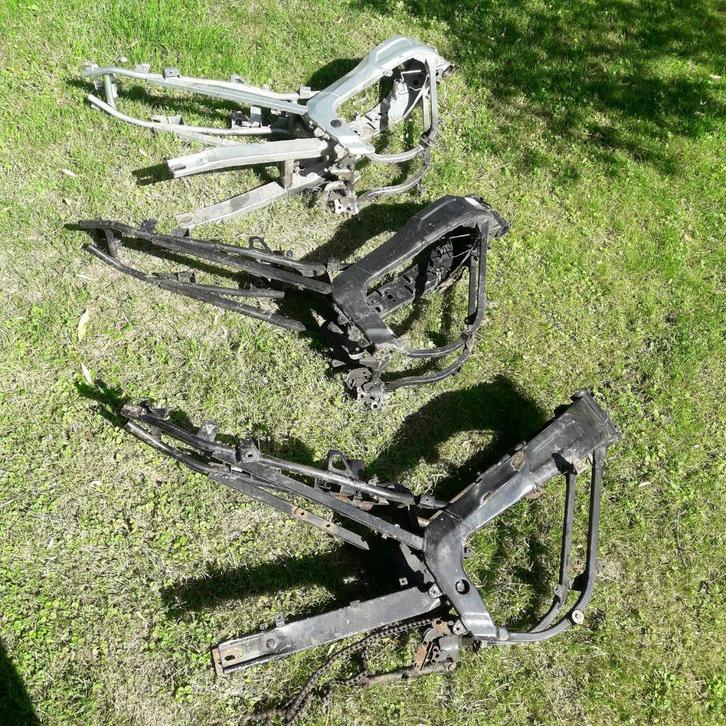 Yamaha TZR Frame PROJECT Circuit TZR50 Race, Fietsen en Brommers, Brommeronderdelen | Algemeen, Gebruikt, Frame, Ophalen