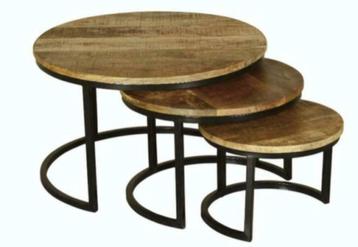 3 Salontafels (set) mangohout beschikbaar voor biedingen