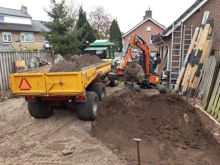 Bomen rooien/tuin leeghalen/stobbenfrees/grondwerk/bestraten, Diensten en Vakmensen, Tuinmannen en Stratenmakers