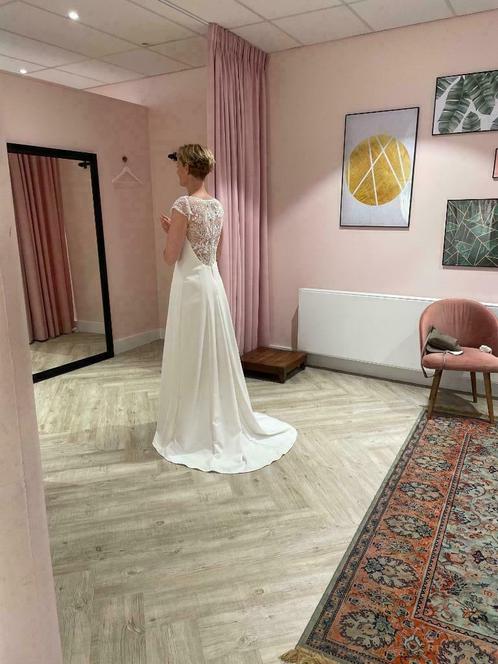 Riet,kleding op maat, Diensten en Vakmensen, Kleermakers en Kledingontwerpers, Avond- en Bruidskleding, Mode en Vrijetijdskleding